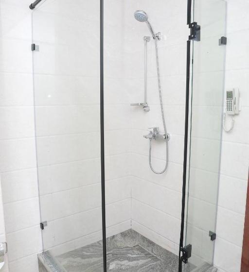 اتاق لوکس با بالکن و چشم‌انداز دریا, Sea Pearl