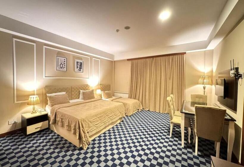 اتاق سه نفره دلوکس با چشم‌انداز دریا, Sea Pearl