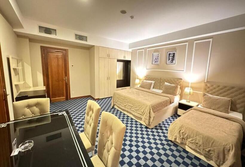 اتاق سه نفره دلوکس با چشم‌انداز دریا, Sea Pearl