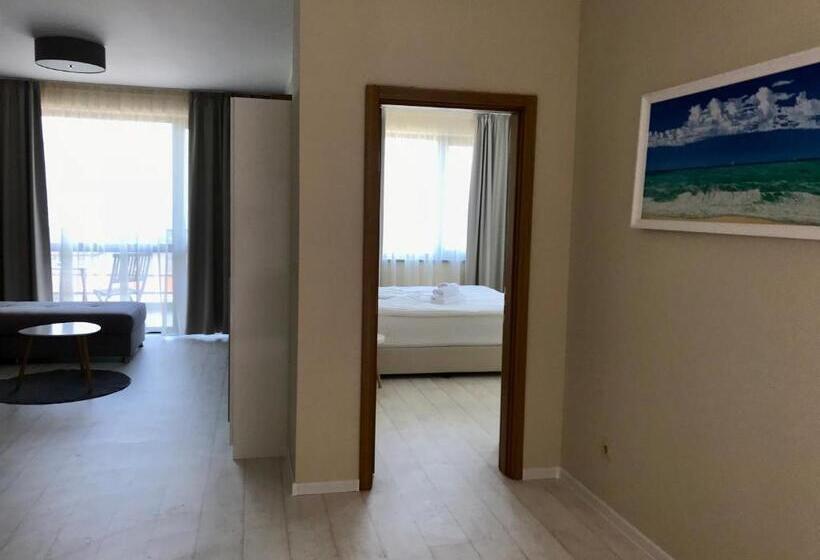1 Bedroom Deluxe Apartment Sea View, St. Panteleimon Beach