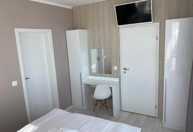 2 Bedroom Deluxe Apartment Sea View, St. Panteleimon Beach