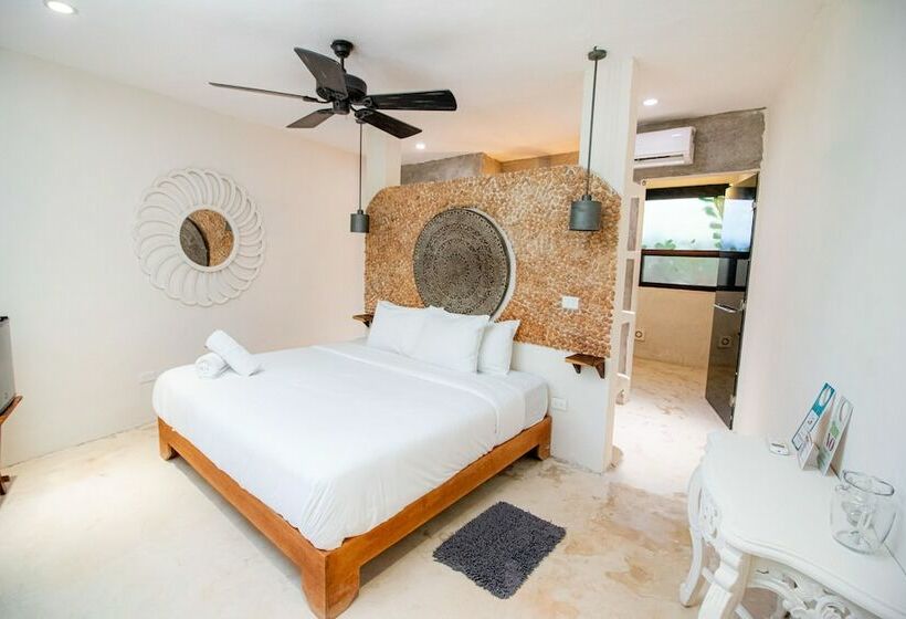 اتاق لوکس, Spirit Holbox