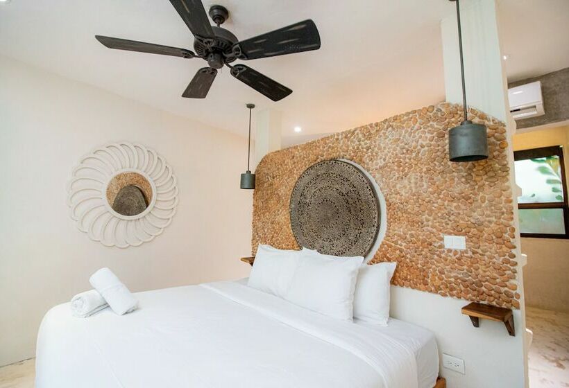 اتاق لوکس, Spirit Holbox