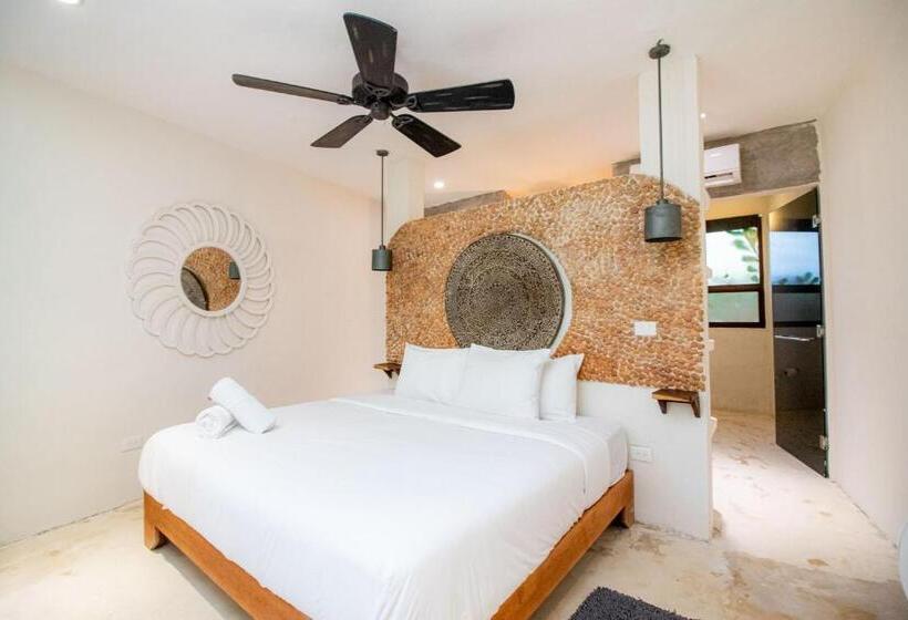 اتاق لوکس, Spirit Holbox