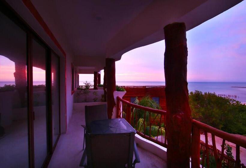 سوییت با چشم‌انداز دریا, Spirit Holbox