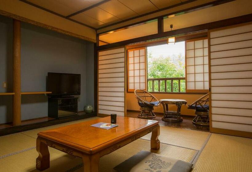 اتاق استاندارد چهار تخته, Oogi Onsen Oogiso