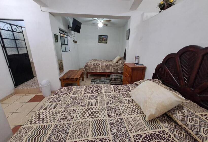 اتاق استاندارد, Las Palomitas