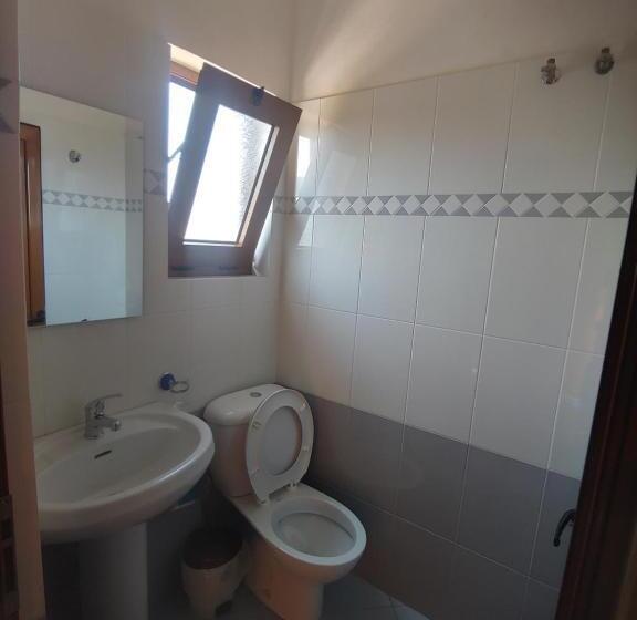 اتاق استاندارد با بالکن, Villa Leonel
