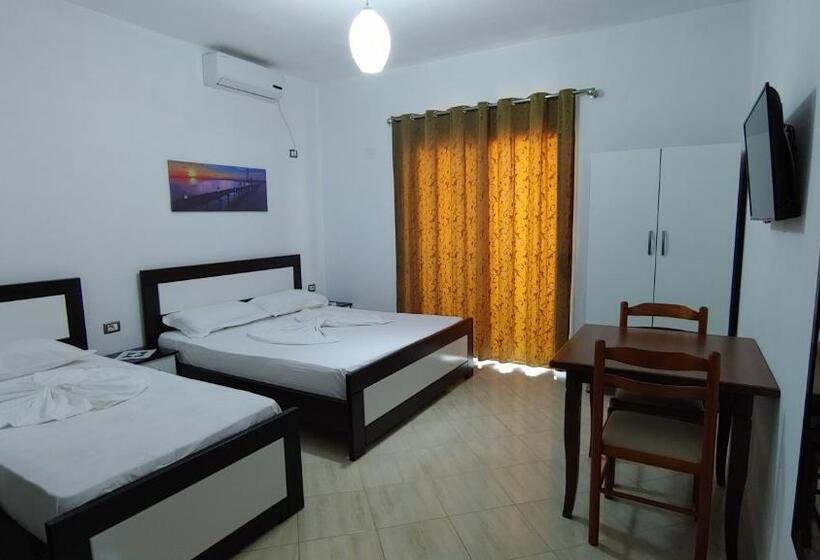 اتاق استاندارد با بالکن, Villa Leonel