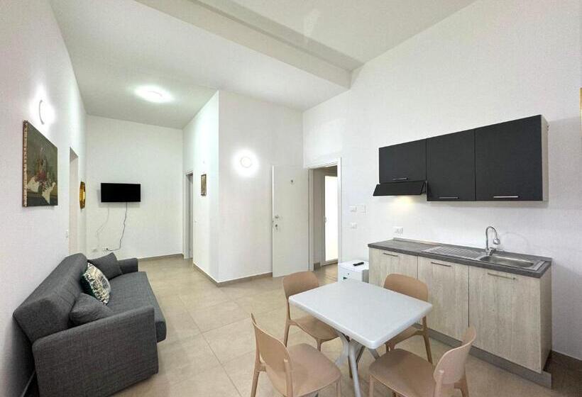 سوییت جونیور لوکس, Casa Ferrante
