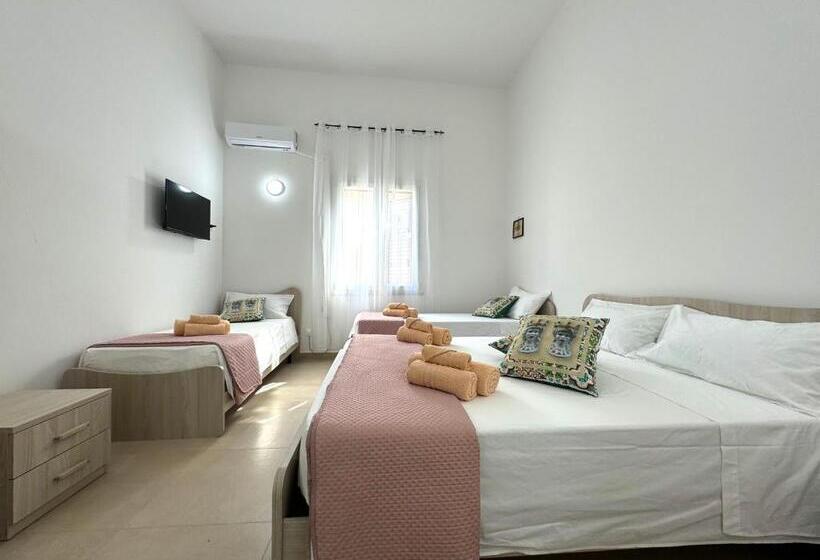 سوییت جونیور لوکس, Casa Ferrante