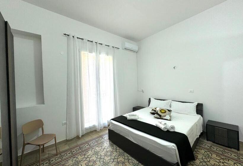 سوییت جونیور با بالکن, Casa Ferrante