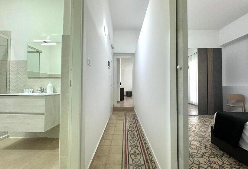 سوییت جونیور با بالکن, Casa Ferrante