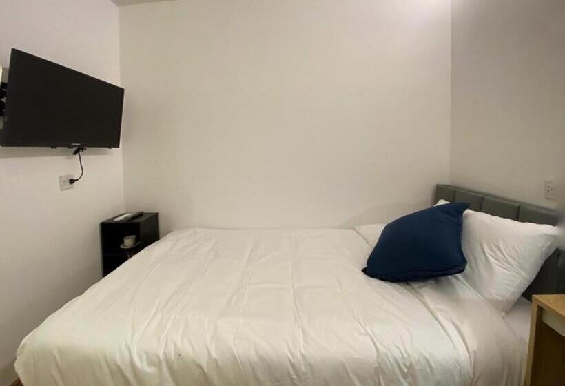 اتاق استاندارد یک نفره, The Motuga Hostel Bangkok