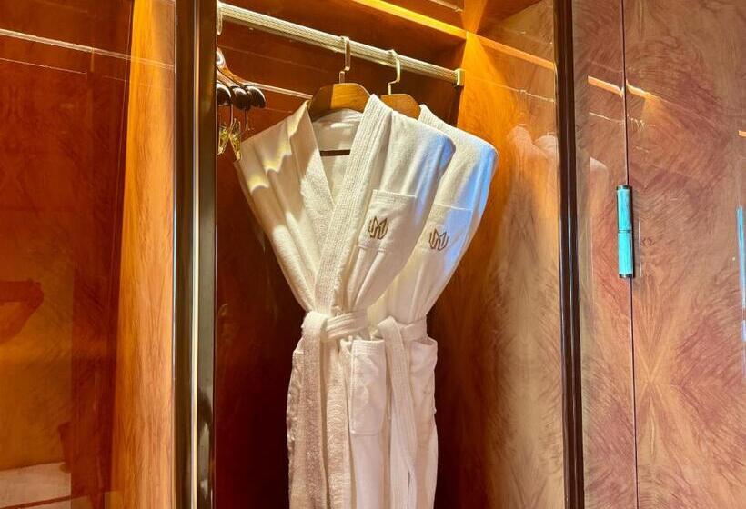 اتاق استاندارد با تخت بزرگ, 珠海金湾毛林大酒店