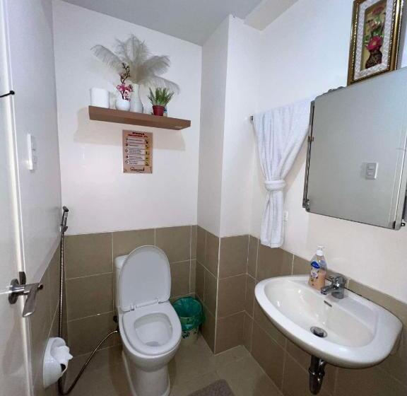 استودیوی استاندارد, Condo Ni Maria