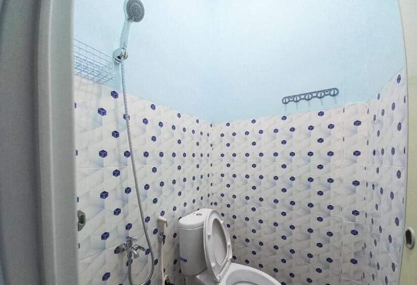 اتاق لوکس, Rega Guesthouse Redpartner