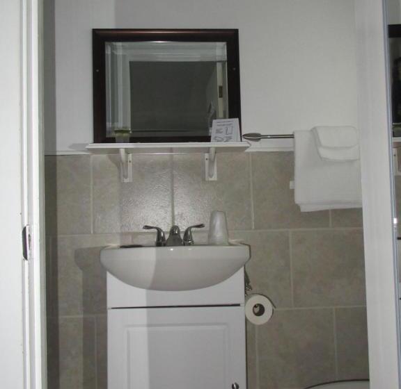 اتاق استاندارد با چشم‌انداز دریا, Motel Et Chalet Natabel