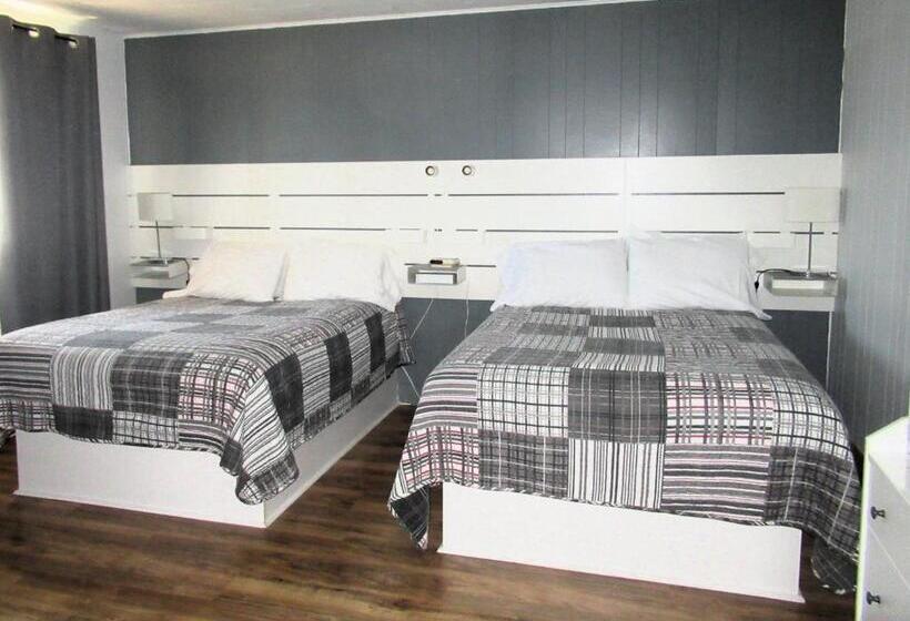 اتاق استاندارد چهار تخته با چشم‌انداز دریا, Motel Et Chalet Natabel