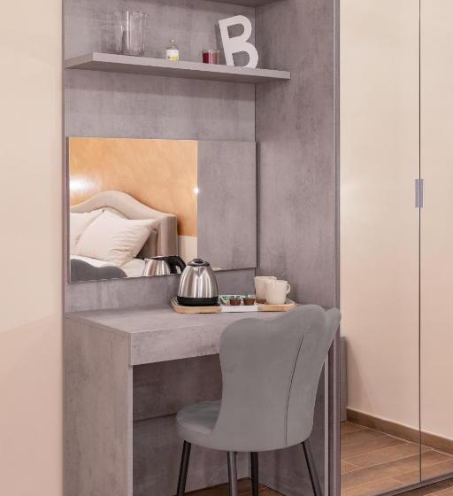 سوییت لوکس, La Maison Chic