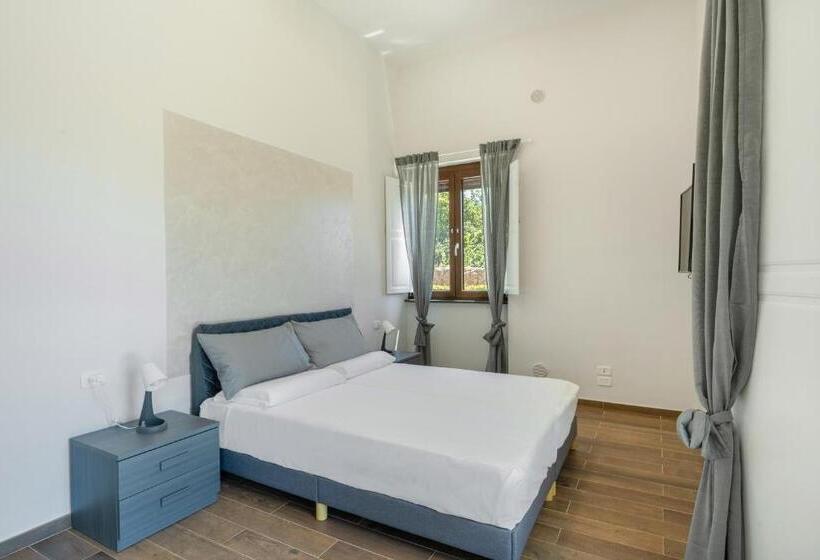 Superior Room with Terrace, La Maison Chic