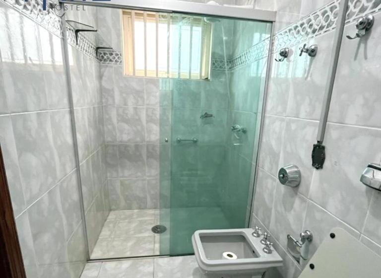 اتاق استاندارد با بالکن, Ritz Hostel