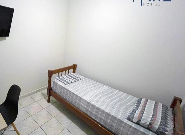 اتاق استاندارد یک نفره, Ritz Hostel