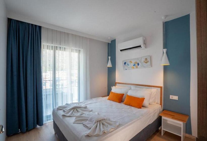 اتاق استاندارد چهارنفره با بالکن, İçmeler Apart Dream