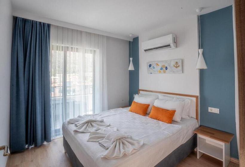 اتاق استاندارد چهارنفره با بالکن, İçmeler Apart Dream