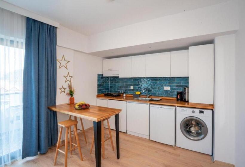 Triple Room Sea View, İçmeler Apart Dream