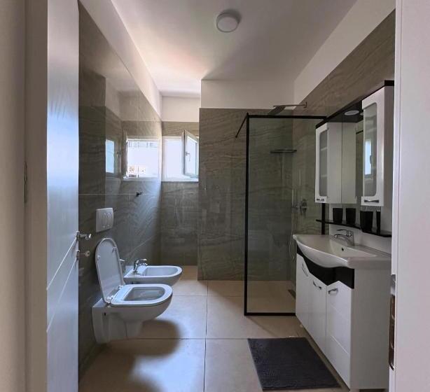 آپارتمان 1 خوابه با تراس, Apartments In Zaharia Residence