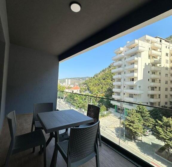 آپارتمان 1 خوابه با چشم‌انداز, Apartments In Zaharia Residence