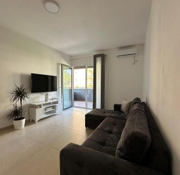 آپارتمان لوکس 1 خوابه, Apartments In Zaharia Residence