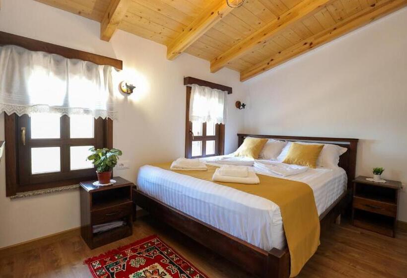 اتاق استاندارد, The House Of Dollma , Inside Kruja Castle
