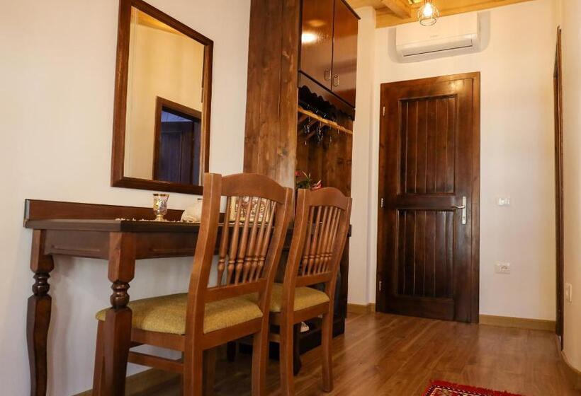 Deluxe Room Mountain View, The House Of Dollma , Inside Kruja Castle