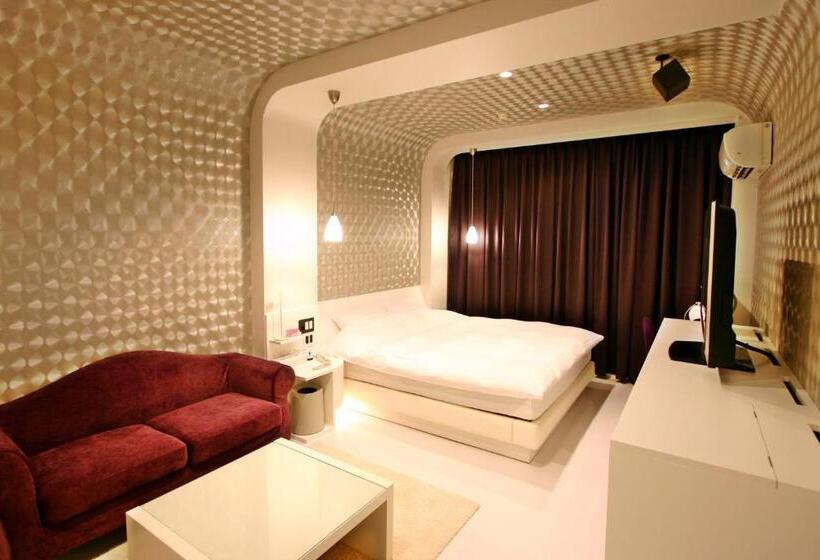 اتاق استاندارد, Evermore  Adult Only