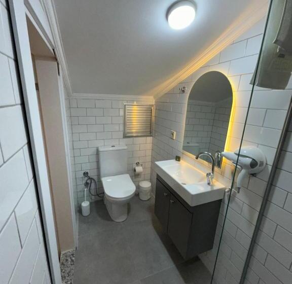 اتاق استاندارد سه نفره, La Berca Boutique