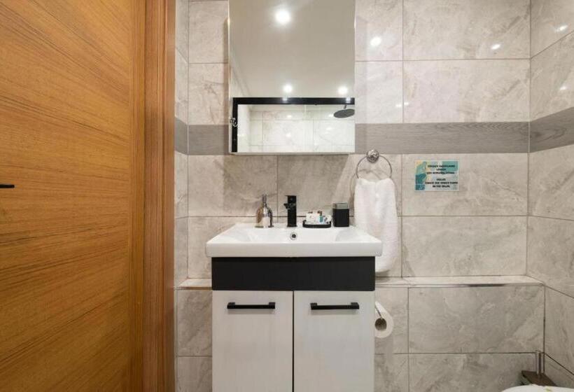اتاق استاندارد سه نفره, Ortaköy İstanbul Hotel&suites
