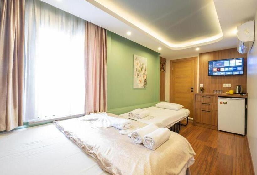 اتاق لوکس سه تخته, Ortaköy İstanbul Hotel&suites