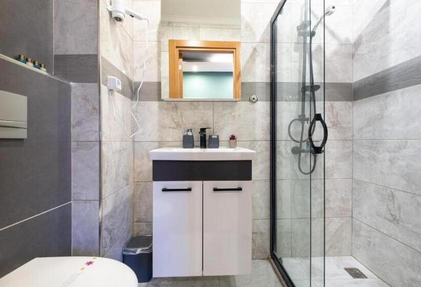 اتاق لوکس سه تخته, Ortaköy İstanbul Hotel&suites