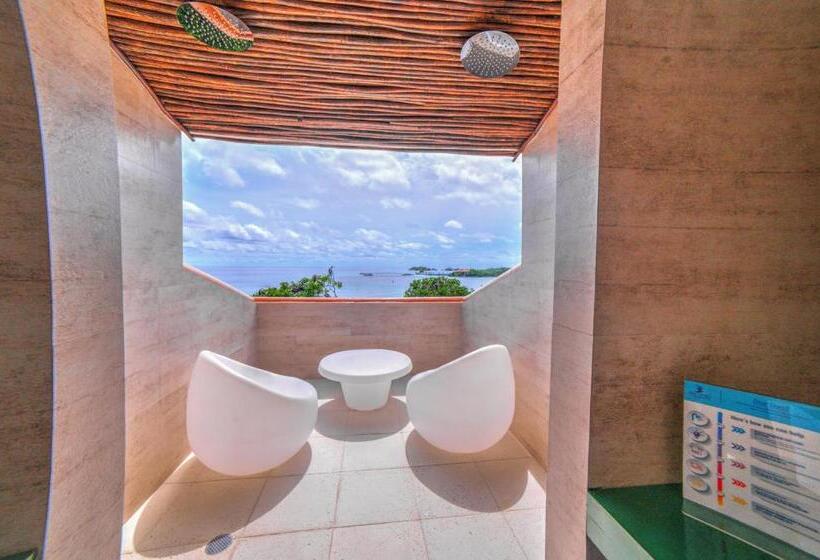 اتاق لوکس, Pao Pao Hotel & Beach Club