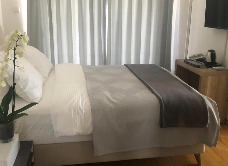 اتاق لوکس با بالکن, Miray Guest House Boutique
