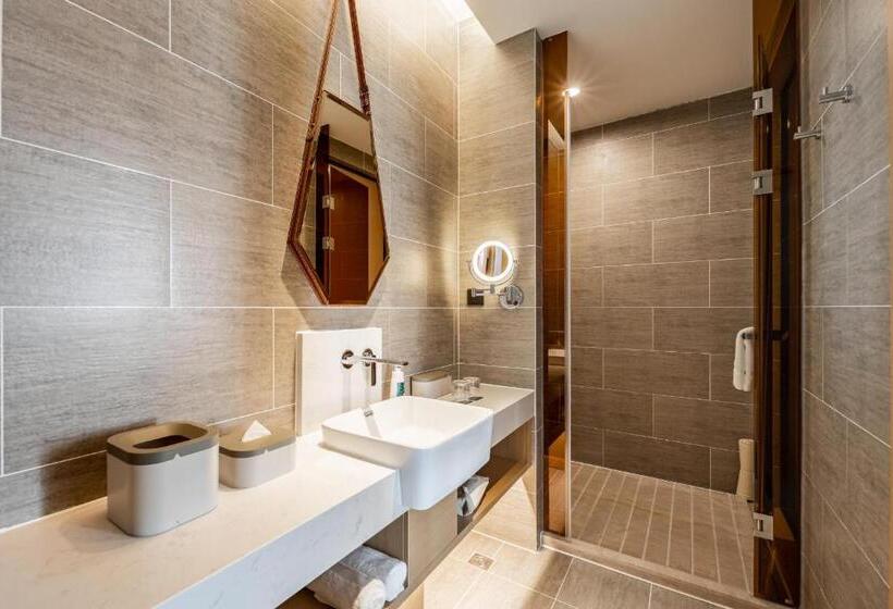 سوییت سوپریور, Atour Hotel Chifeng Hongshan Sport Center