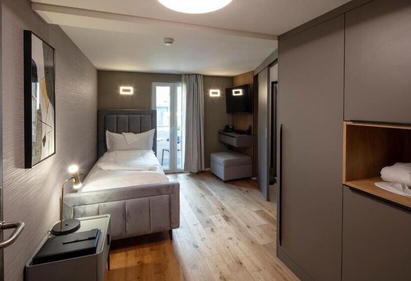 バルコニー付きシングルスタンダードルーム, Berg & Berg Hotel Und Apartments   Kerns