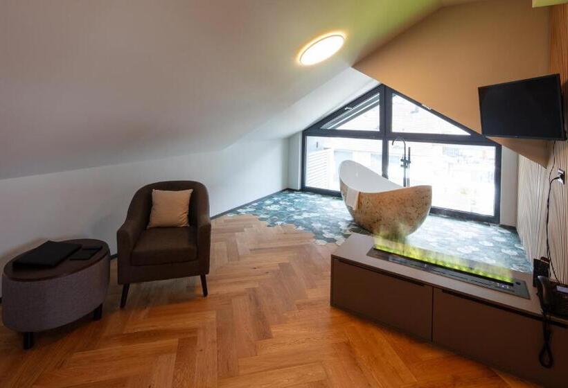 デラックススイート, Berg & Berg Hotel Und Apartments   Kerns