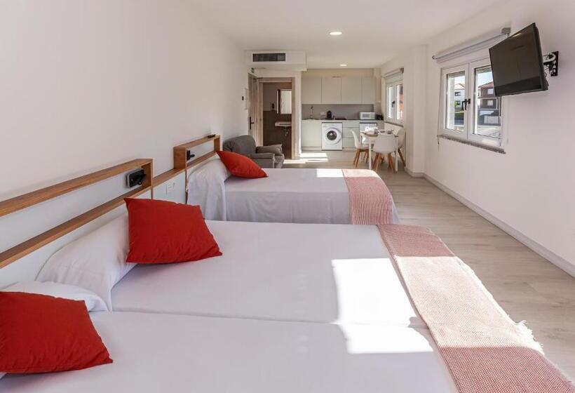اتاق استاندارد سه نفره, Ola Apartamentos Finisterre
