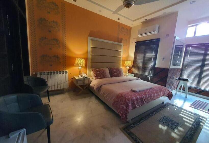 سوییت لوکس, Dazzy Dream Guest House