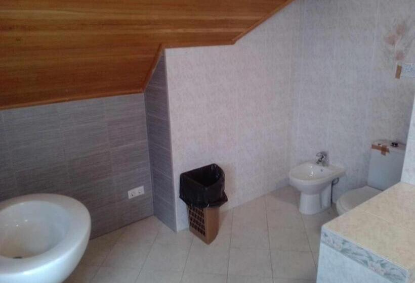 خانه 1 خوابه, Red Heart Holiday Home