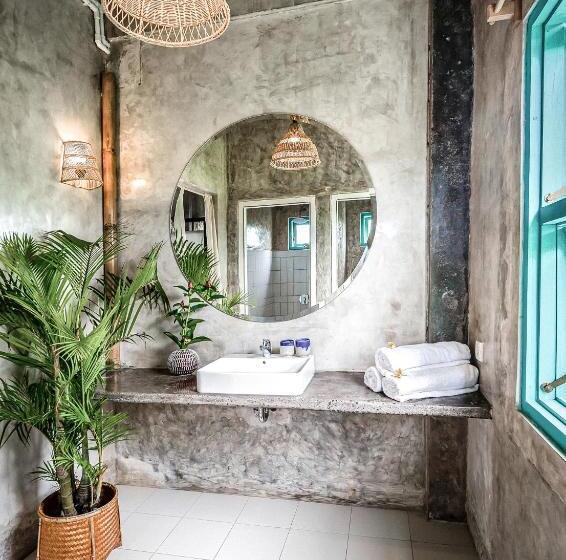 اتاق استاندارد, Good Mantra Studio