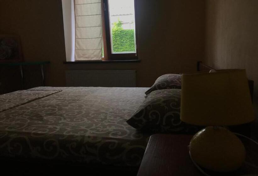 اتاق استاندارد, Veranda Guest House